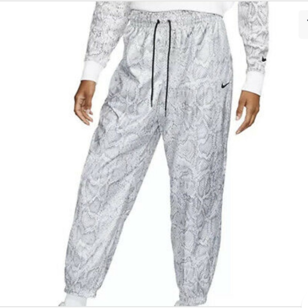 Nike Sportswear Women's Woven Python Print Pants Size XS.